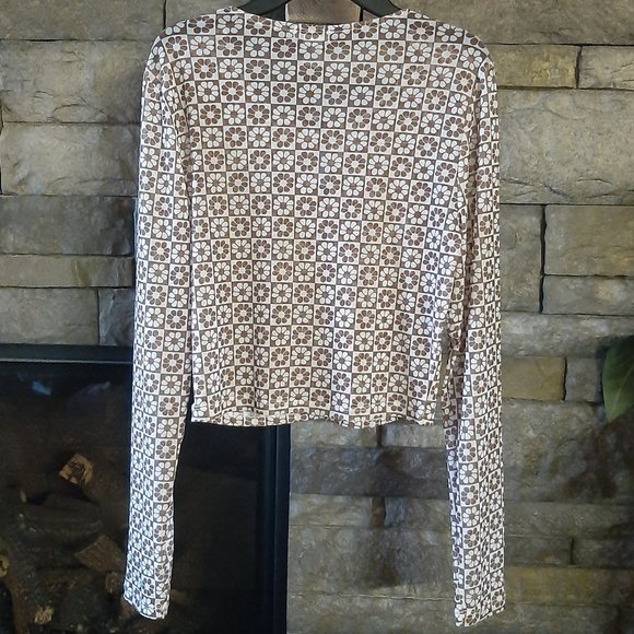 NWT Open Front Crop Top - 3/$18 - Picture 3 of 5